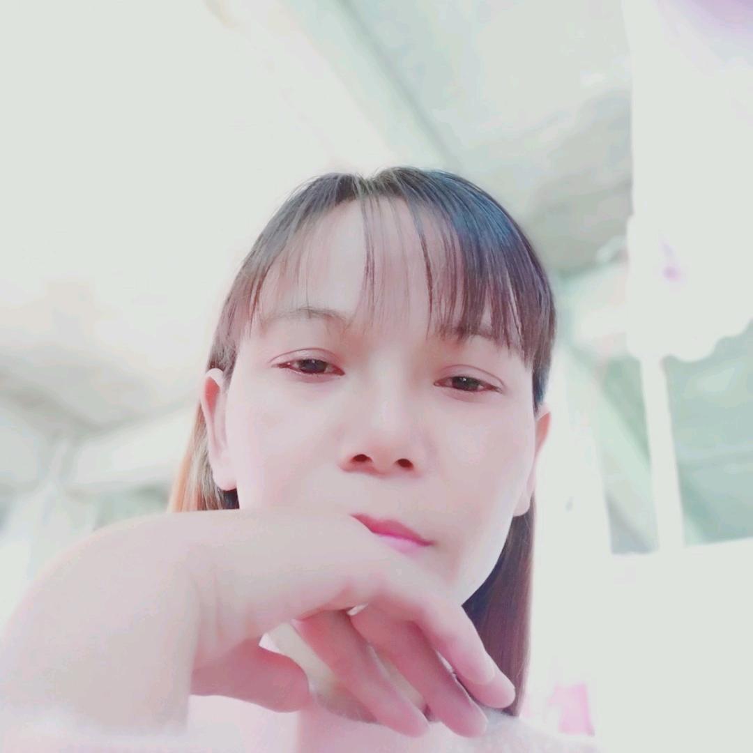 强颜欢笑.