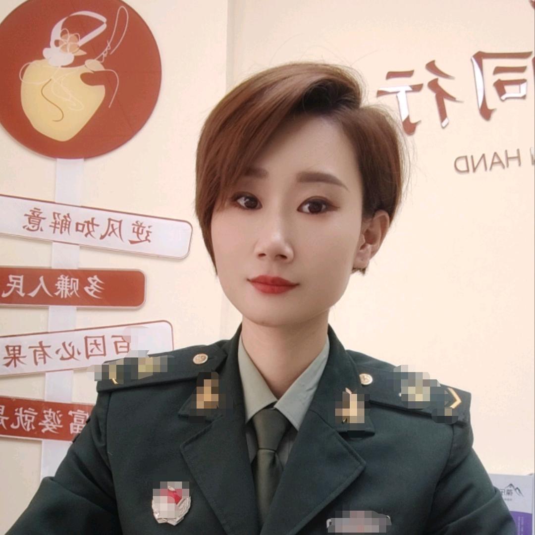 女兵夏班长~婚礼管家