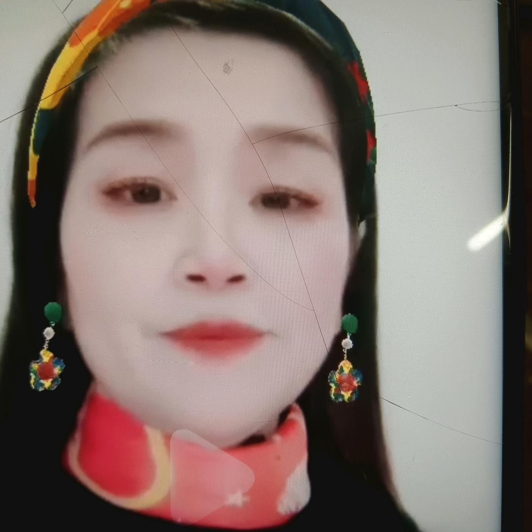 陈桂姣𡿨爱跳舞💃上午12点十分）