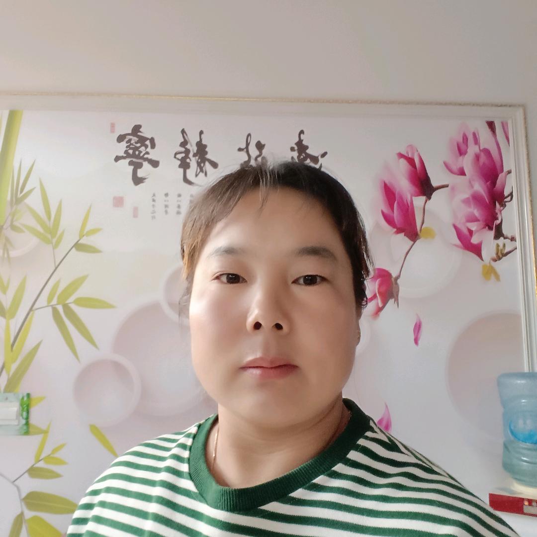 错桥晓梅姐小号（直播号）拔萝卜喽