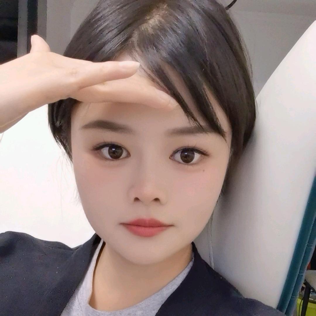 爱唱歌的妍希