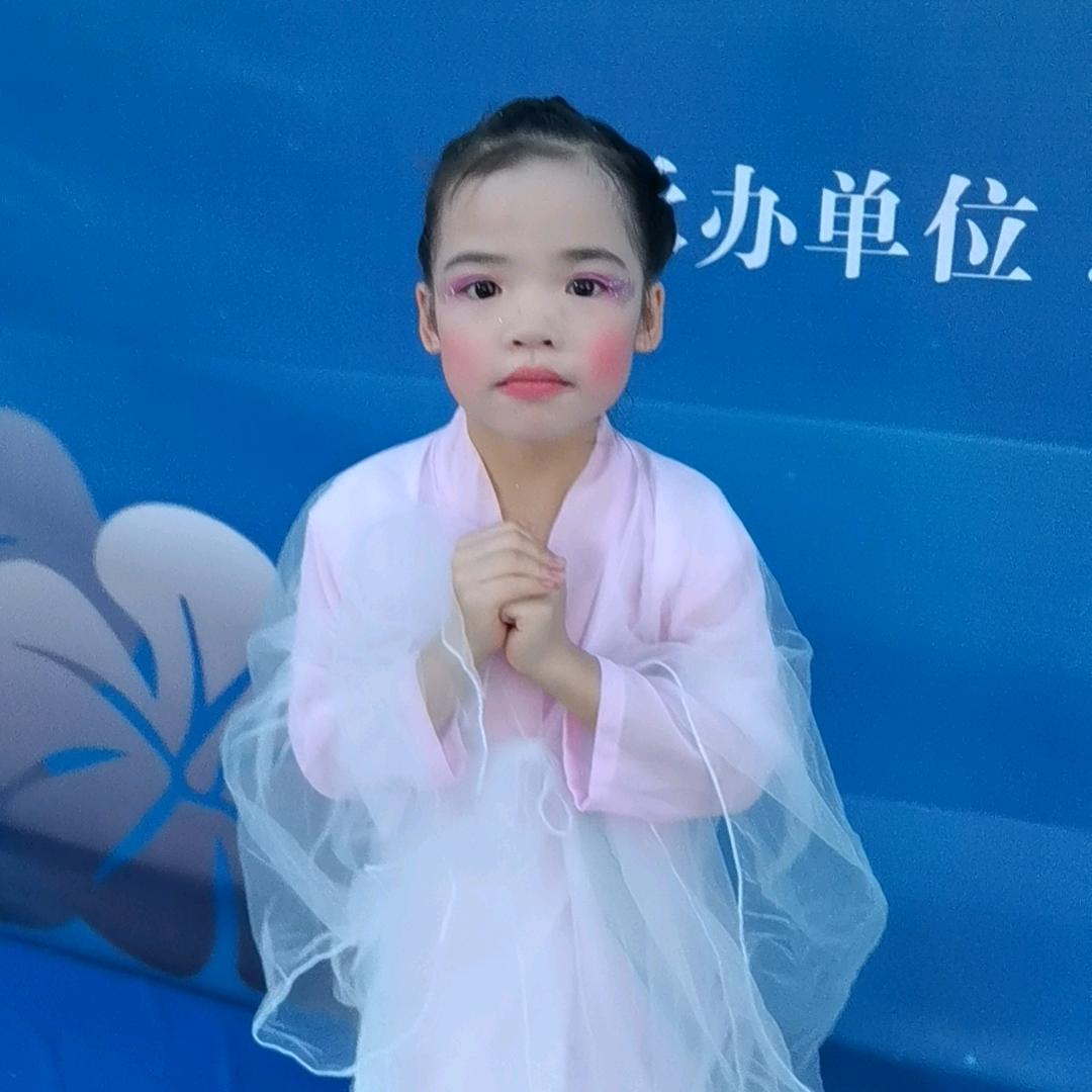 㜂孞。。怘朲。。