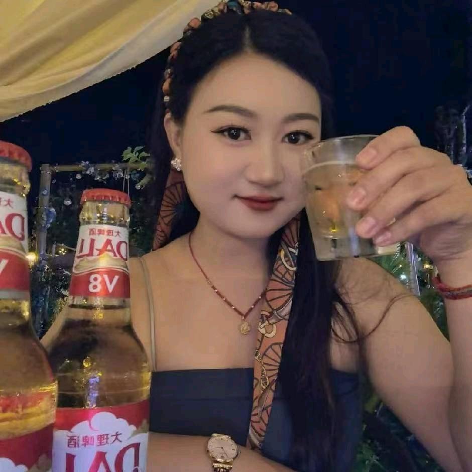 🍀大脸妹🍀