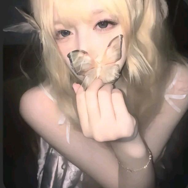 轻绘梨花泪沾衣