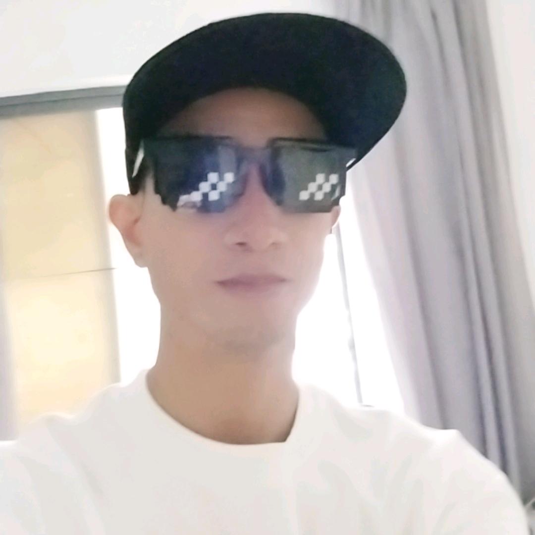 灿华