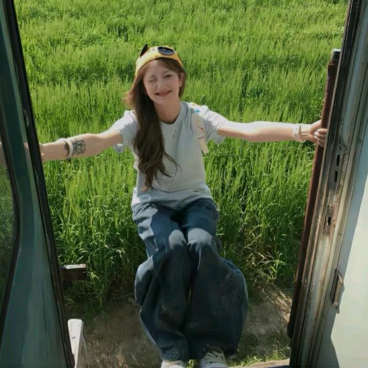 HaMOin^