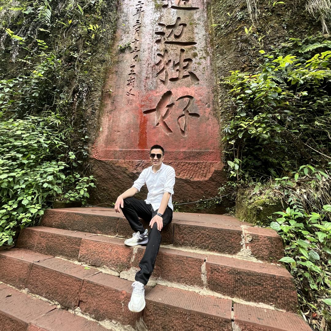 我丶一直丶都在