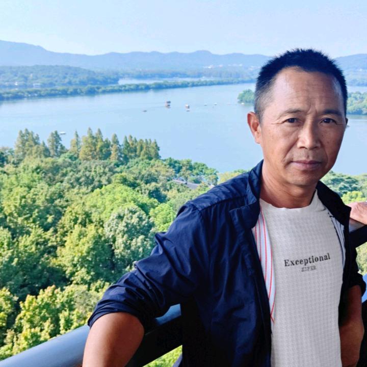 🥂烈酒( •̥́ ˍ •̀烧心(ಡ