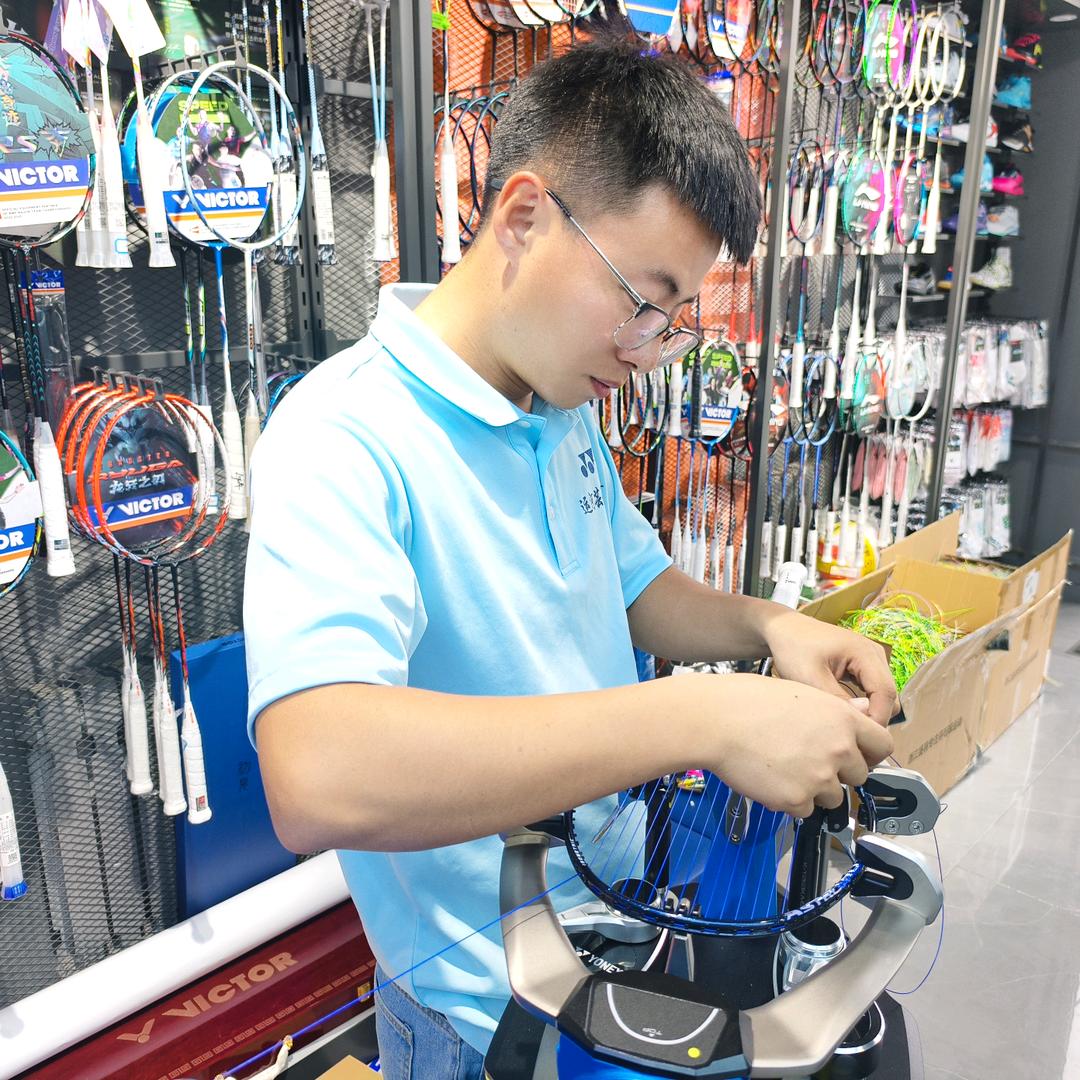 刘焱.🏸