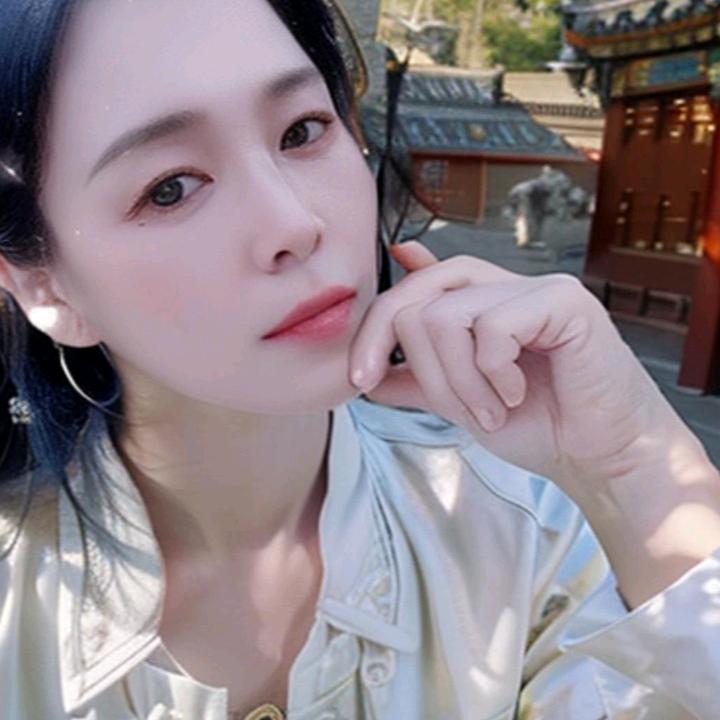 左撇艳子
