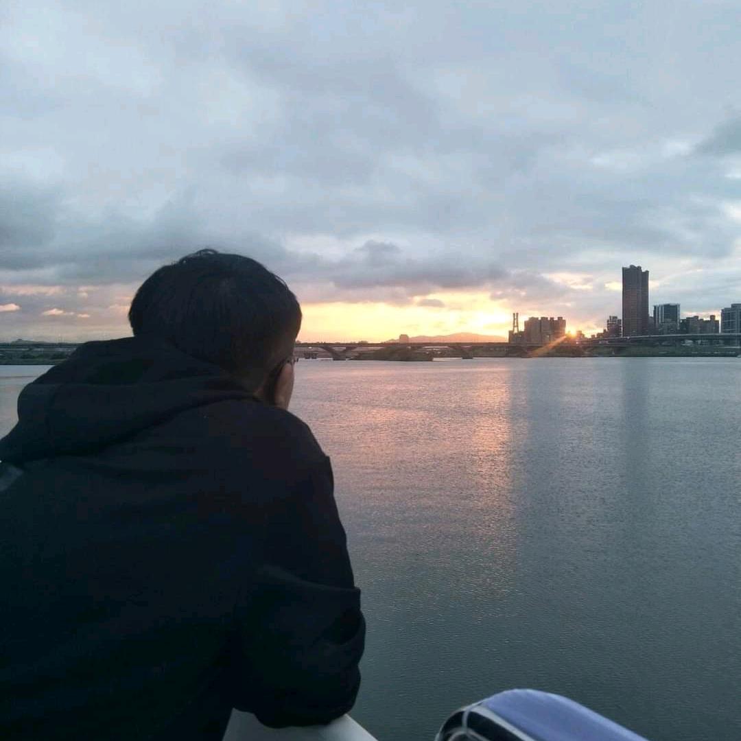 阿軒z🍷⁰⁸¹⁰