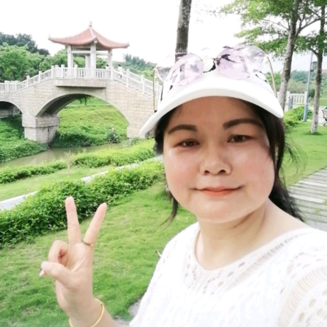 红梅小富婆