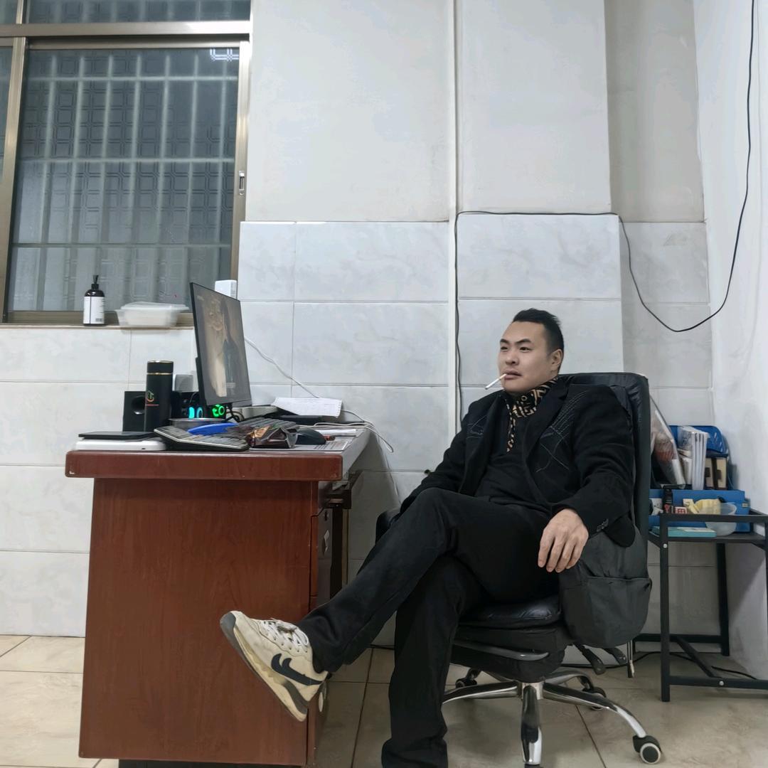 专业生产各种料枪,磨具配件