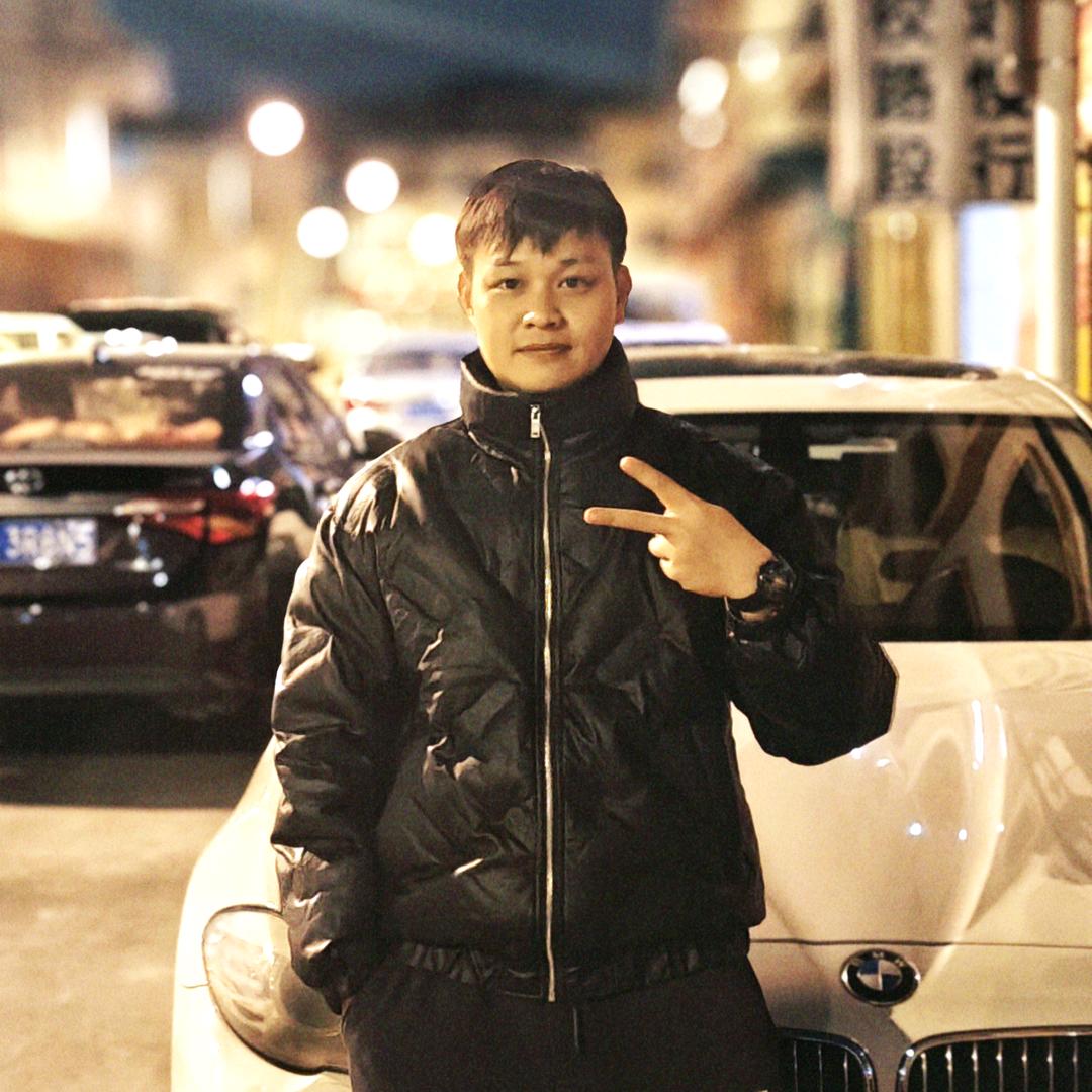 🐯丶李狮虎