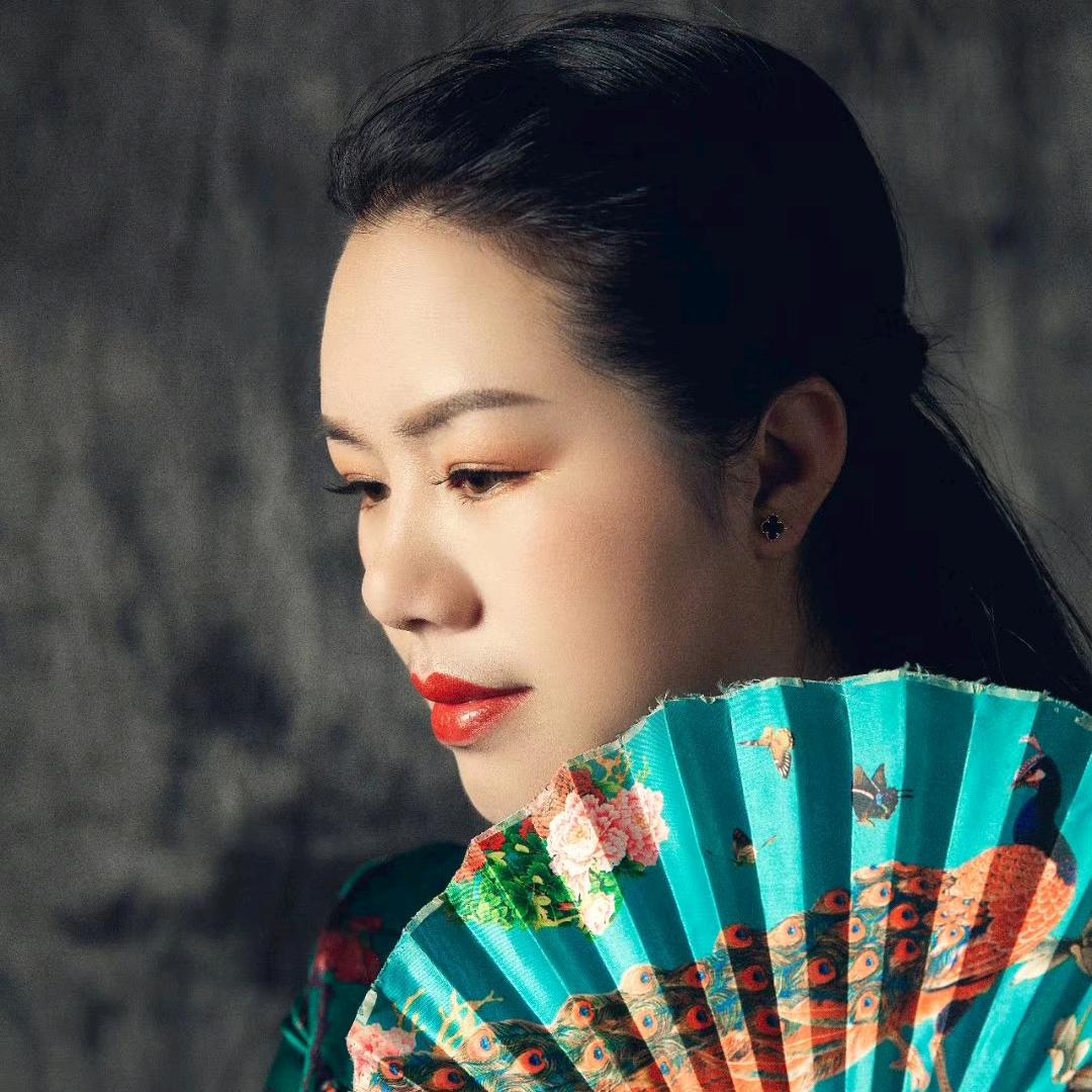 罗洪连