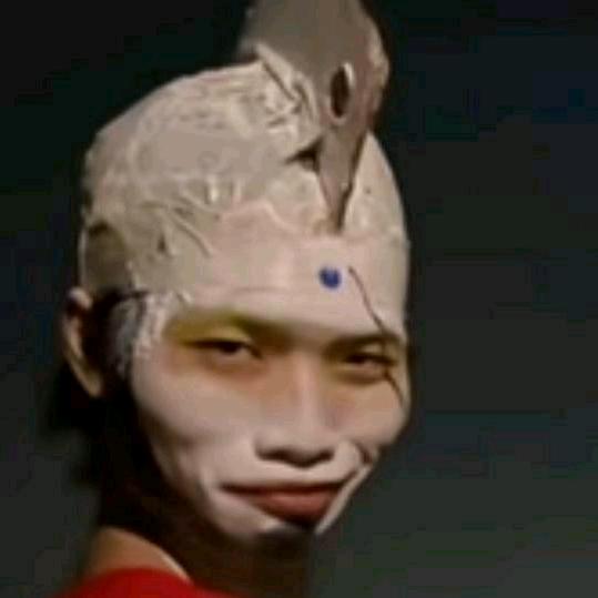 艾斯（光之锯人）