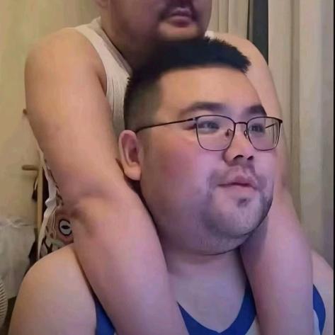 嫂子开门，我是我哥