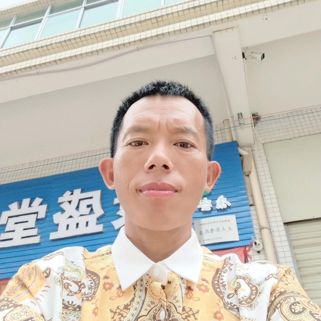 在苦也要开心😁