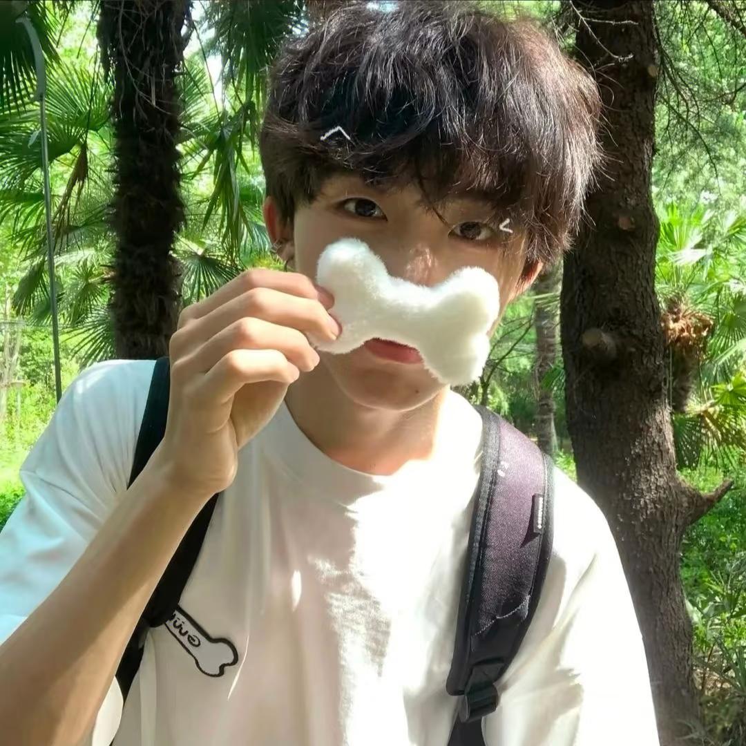 小Q爱💤(10.8生日版)