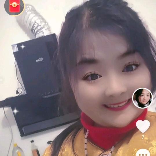凤霞
