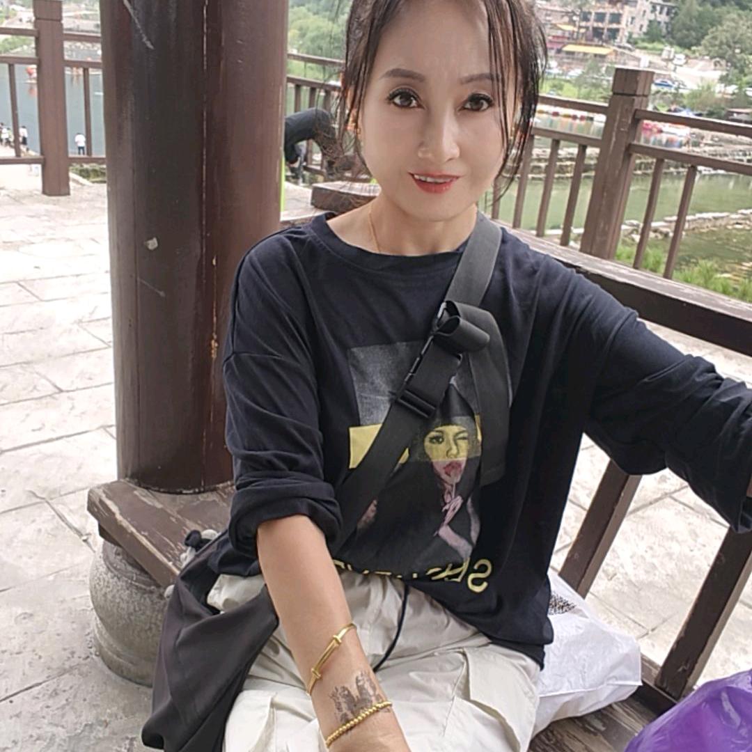 上善若水，厚德载物