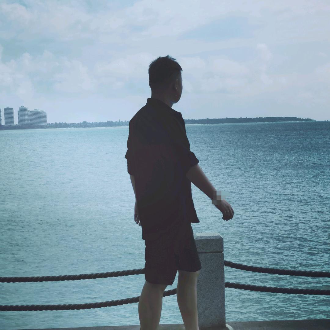 富士山上飘红旗🇨🇳