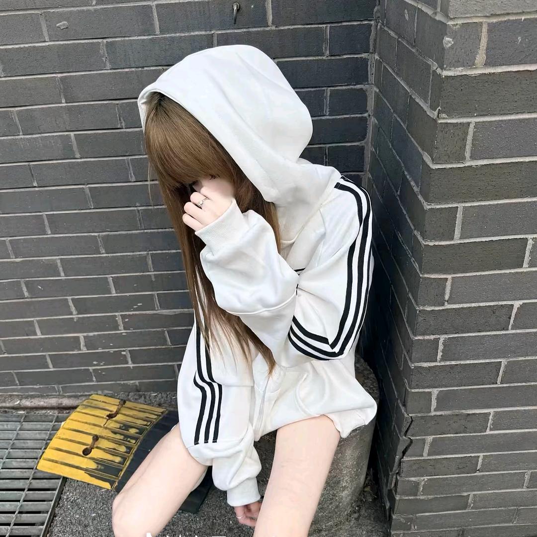 沈依姩徒弟.彤🐟（上学断更版）