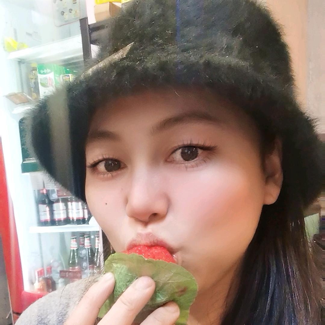 青田姑娘在杭州