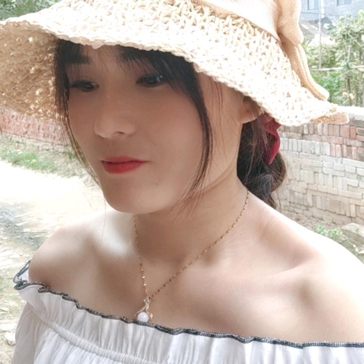 给姐姐点个关注