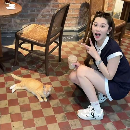 祝喜喜爆款穿搭