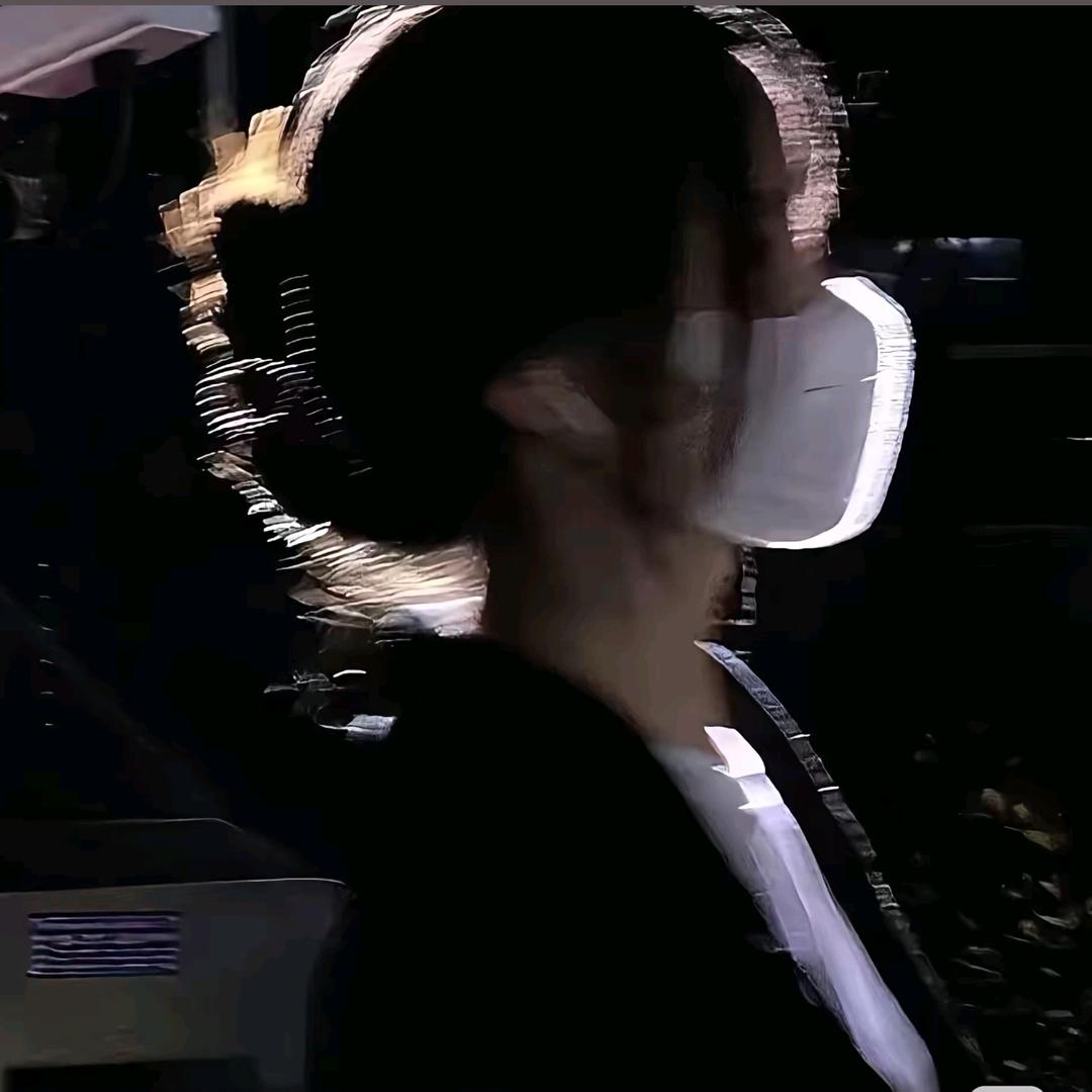 别捏我脸ʕ•̫͡•ʔ