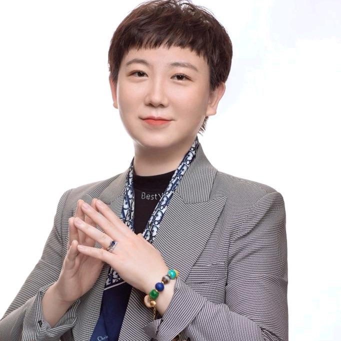 阿崙与她的兴好到家