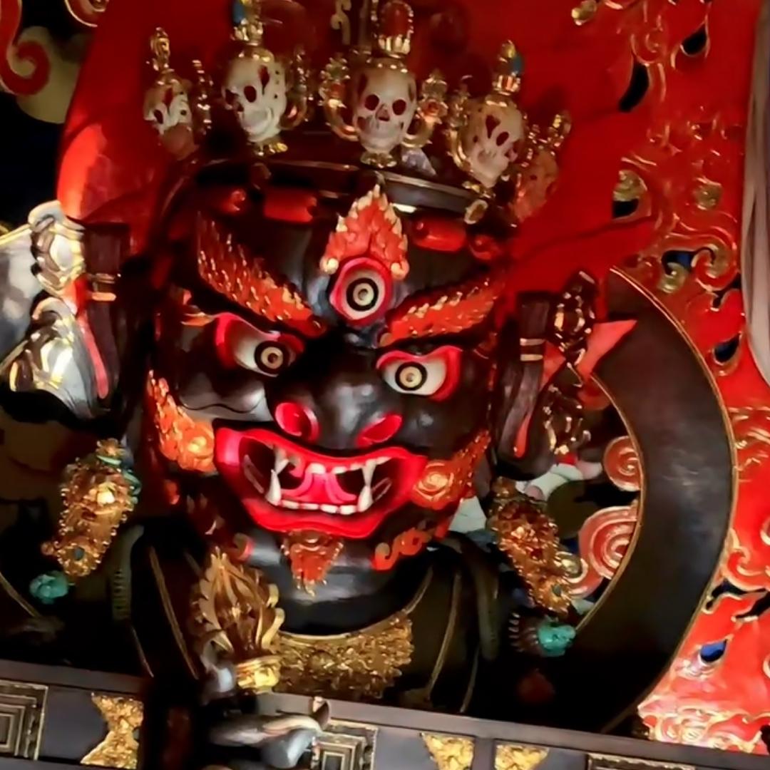 贡布