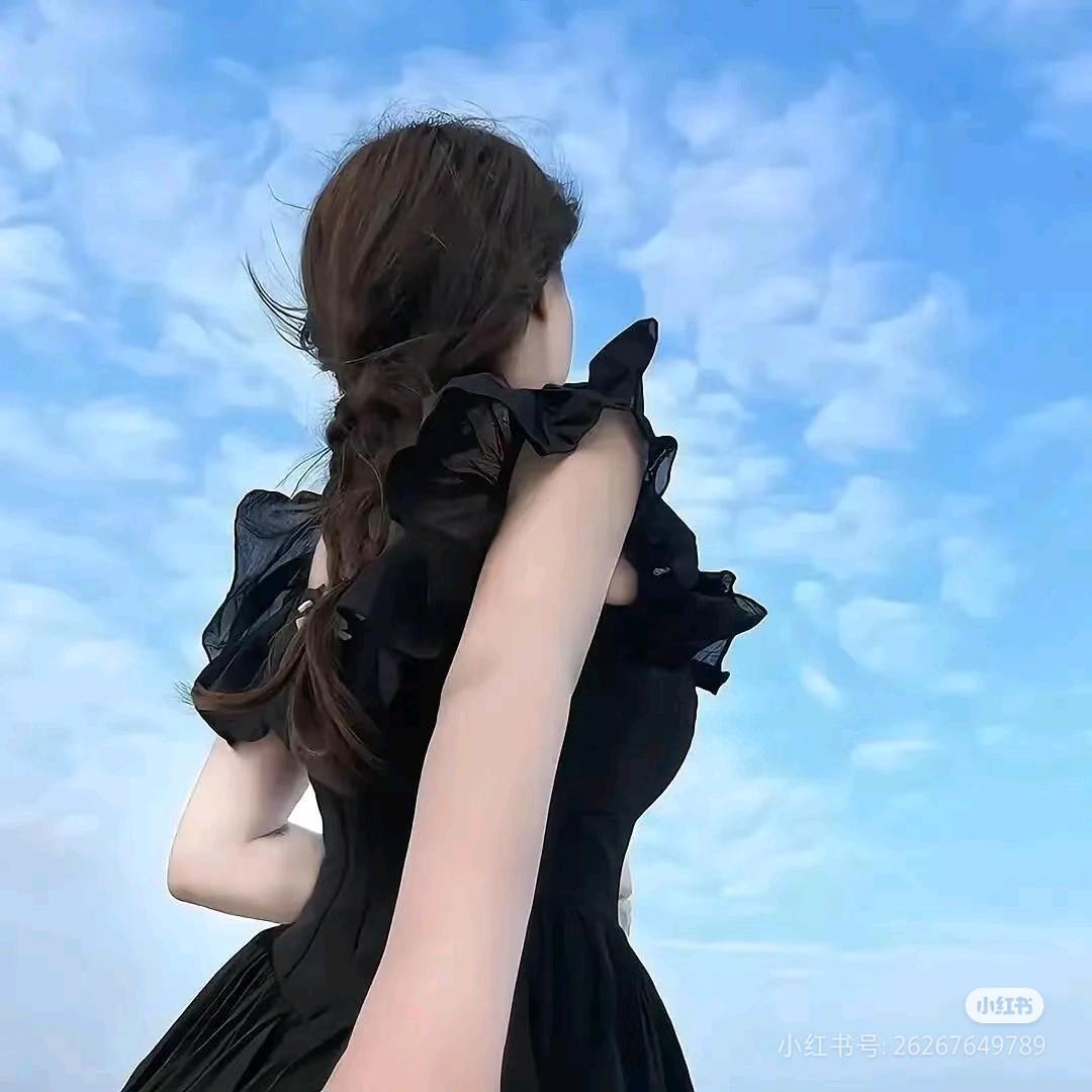 美女不干寂寞