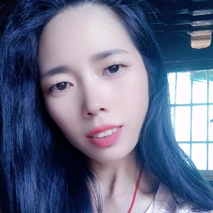 莲  莲