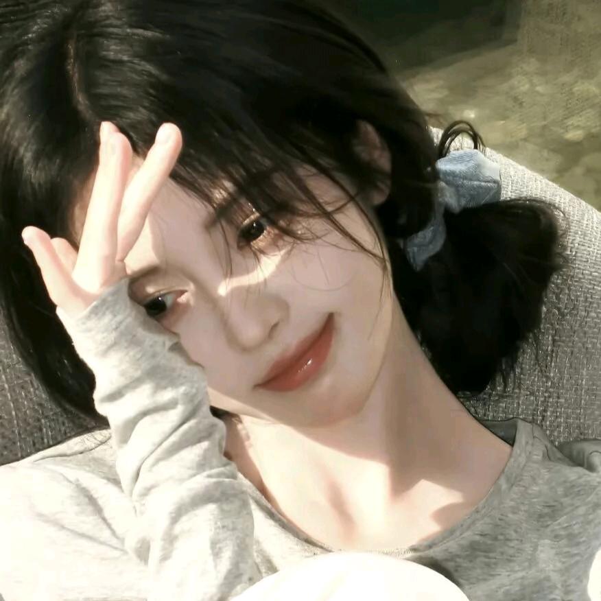 不是故意冷冰冰