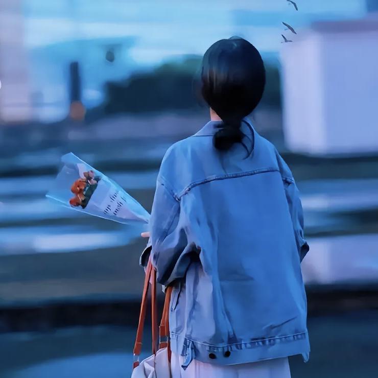 一吃脸就圆 ᯅ𝙞𝙞