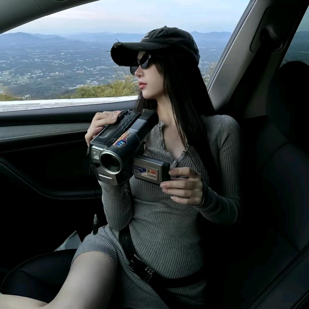 发呆的香辣鸡翅.