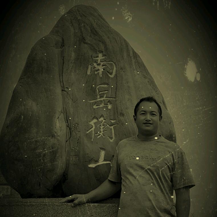 八月雪