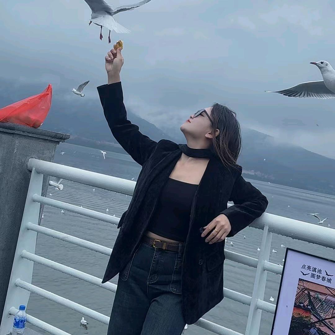 深海里的美人鱼
