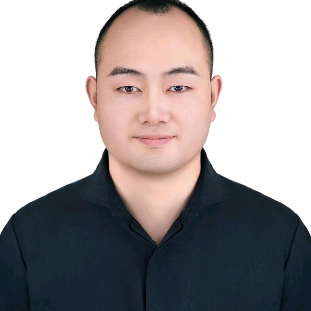 凯迪拉克 小眼睛👀