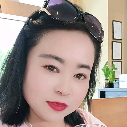 新密市来集镇裴沟街新惠服饰