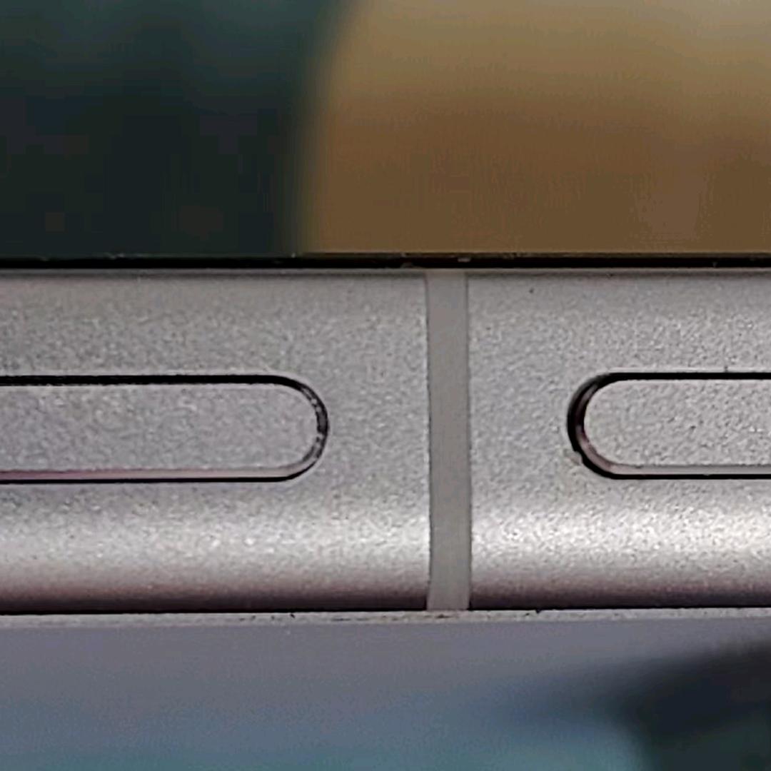 小米15后盖脱胶