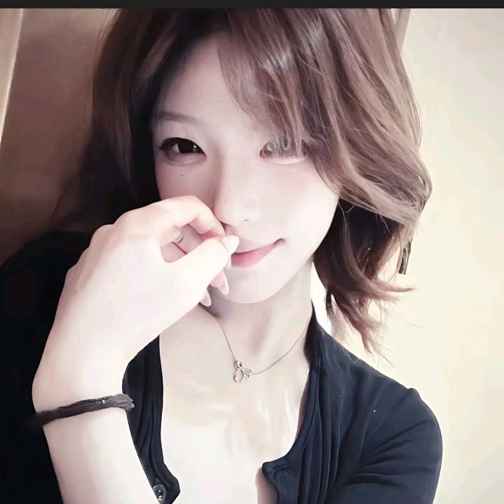 不是月亮🌙