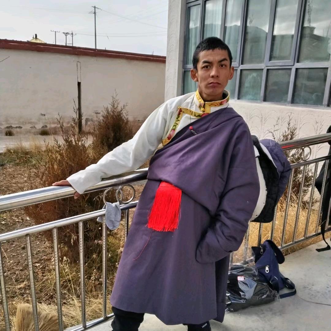 林州县残疾人的音乐老师。