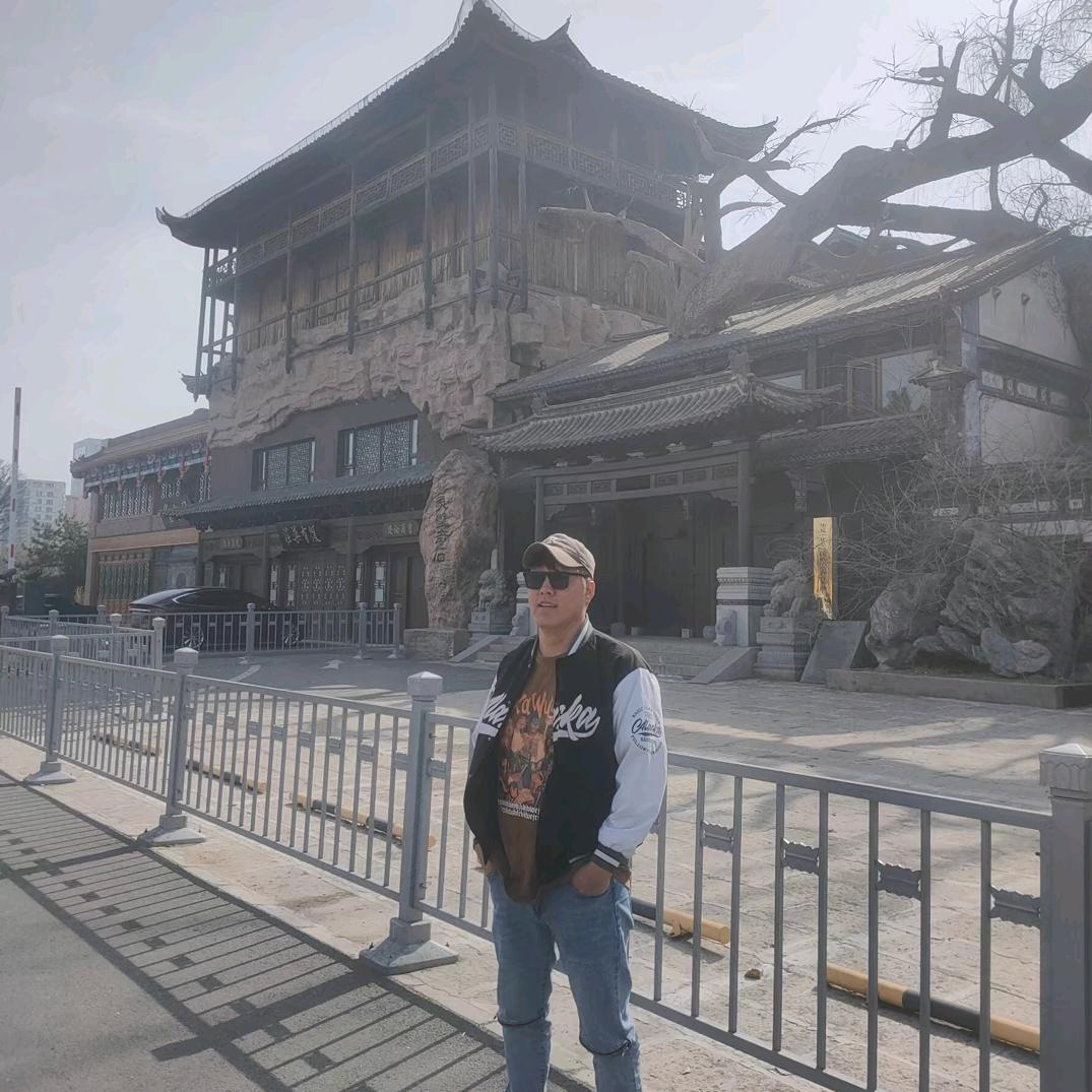 阿龙（arman)