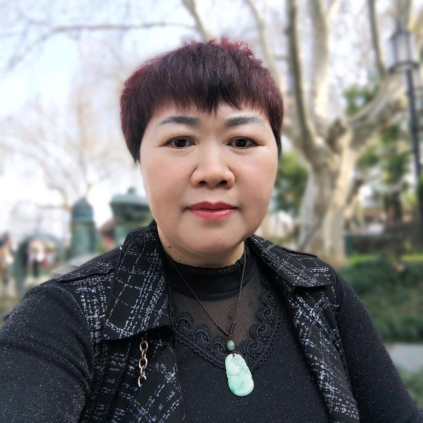 华姐，今天是我首播第一天1 点 1 3