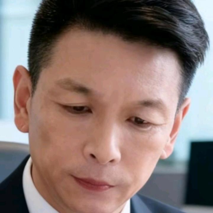 年级班长号称(董事长)