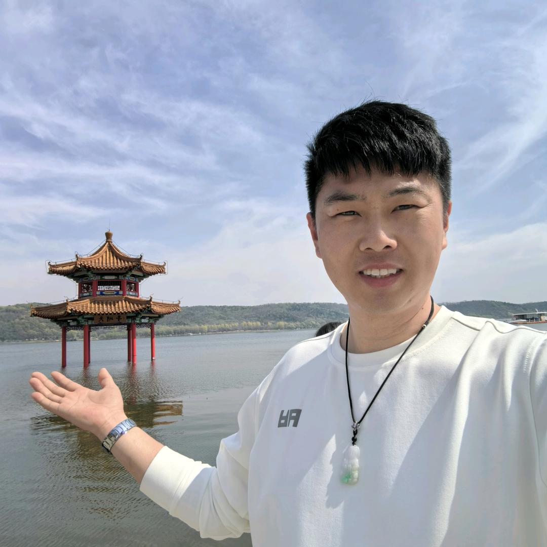 奔蓝房车电源系统