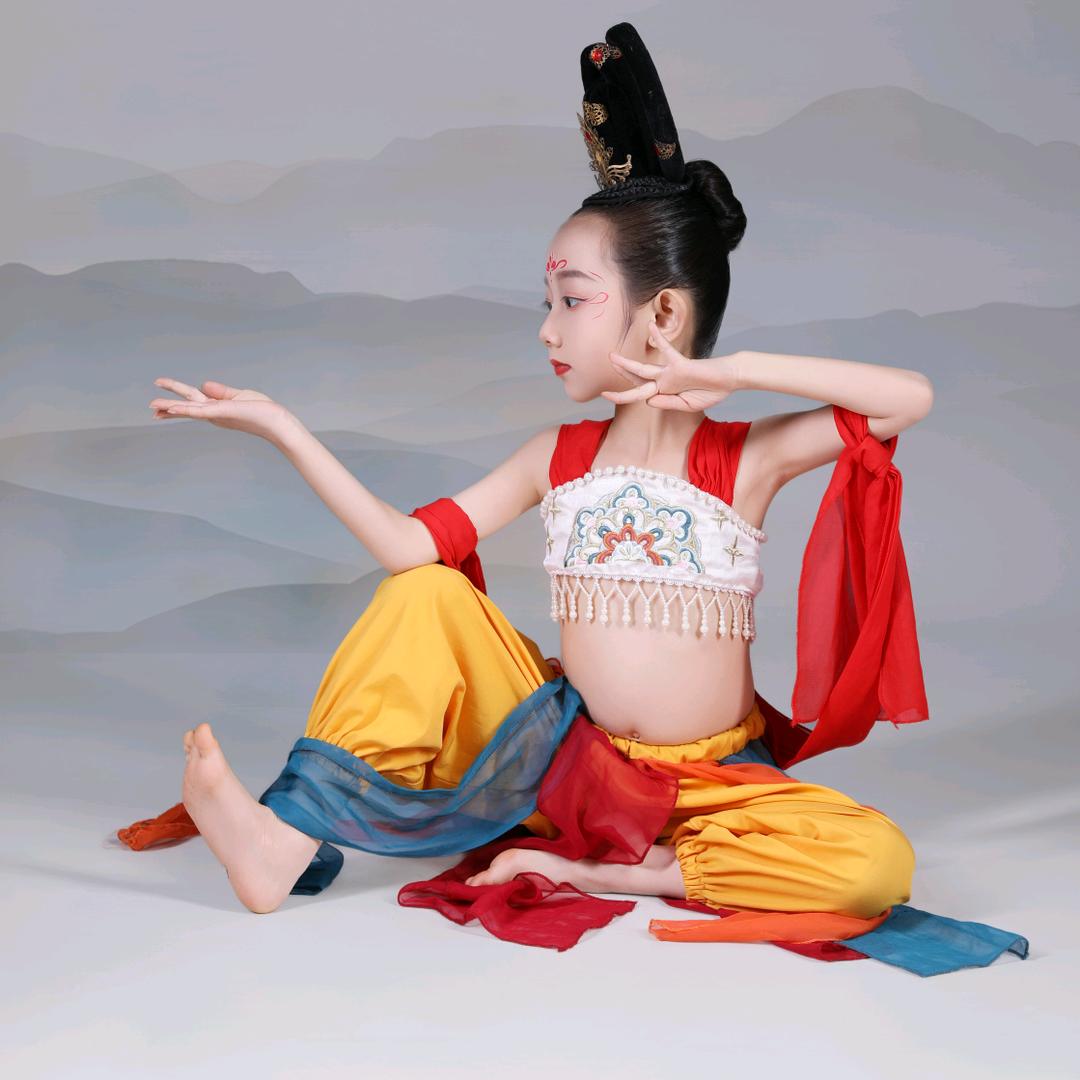 ～东～